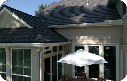 Recently renovated roof & siding.